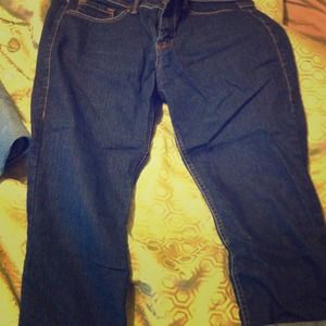 Like new jean capris