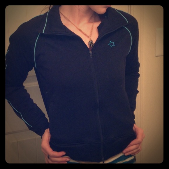 No boundaries black & electric blue zip up hoodie