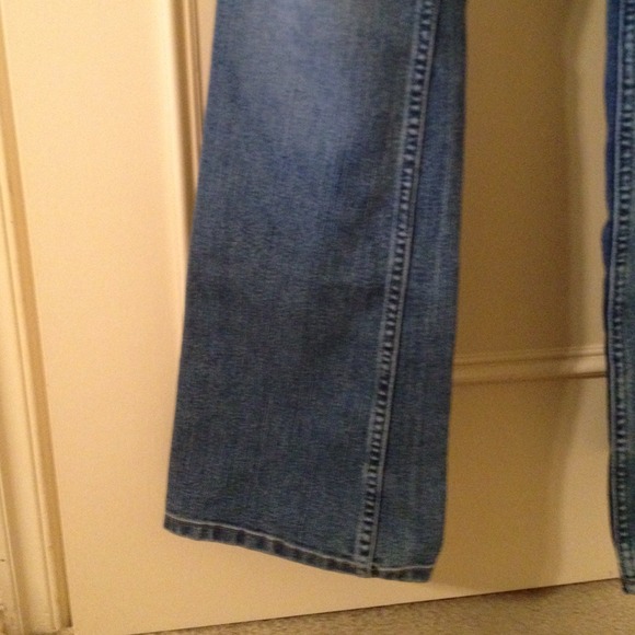 Sz 4 long American eagle med wash boot cut jeans:) - Picture 3 of 4