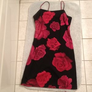 🚫sold🚫Black dress with red roses