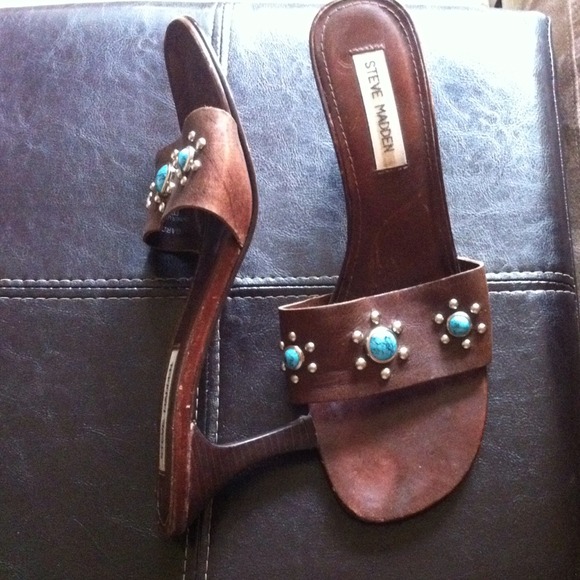 Steve Madden Brown and Turquoise