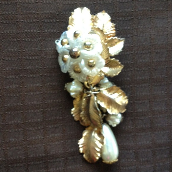 Vintage dangling earrings with clip backs - Picture 2 of 2