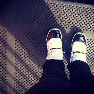 AIR JORDAN'S CONCORDS BLACK AND WHITE