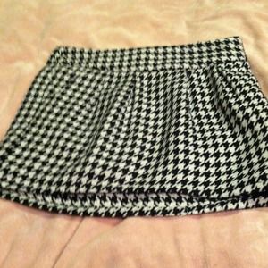 Cherokee Black and white Pencil Skirt.