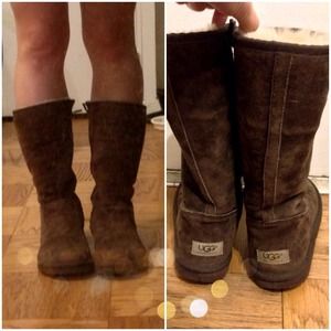 UGG Side Zip Boots in Chocolate Brown
