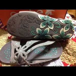 Cushe footwear...sun rose sandals...size 8