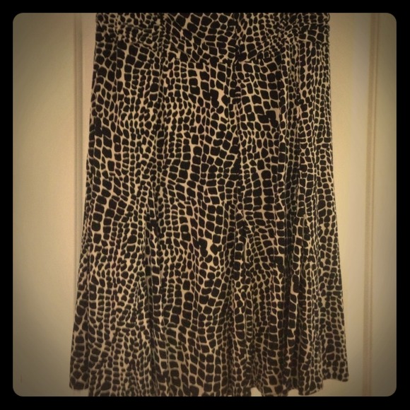 Sold  Black and white stretch skirt
