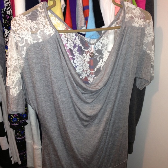 nwot!! nice grey and white shirt never been worn:) - Picture 1 of 2