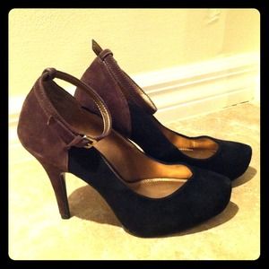 Kelly&Katie black and brown pumps