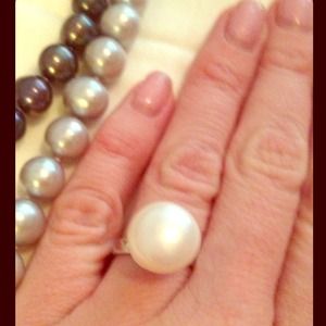 Huge Freshwater (real) Pearl Ring
