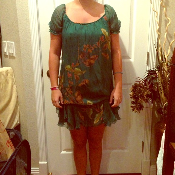 Fun flower dress - Picture 1 of 1