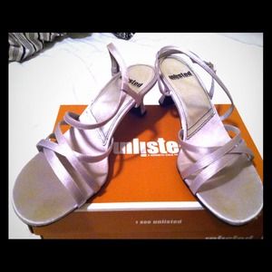 Unlisted by Kenneth Cole Gray satin low heel pumps