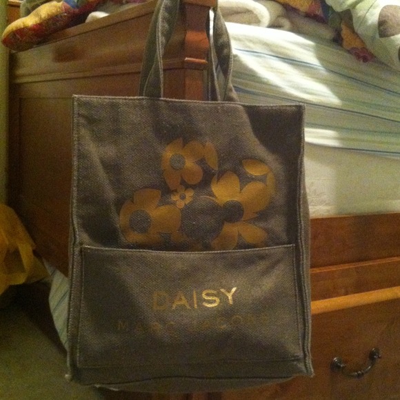Marc Jacob Daisy handbag 🌼💛