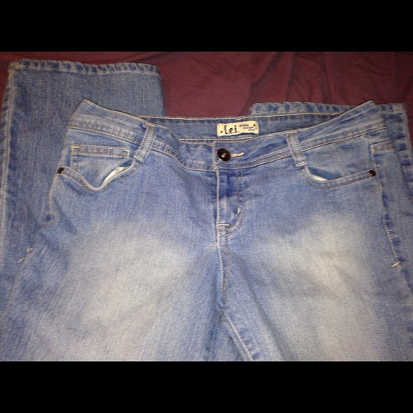 LEI SZ 11 stretch 10 woman light wash super cute - Picture 1 of 3