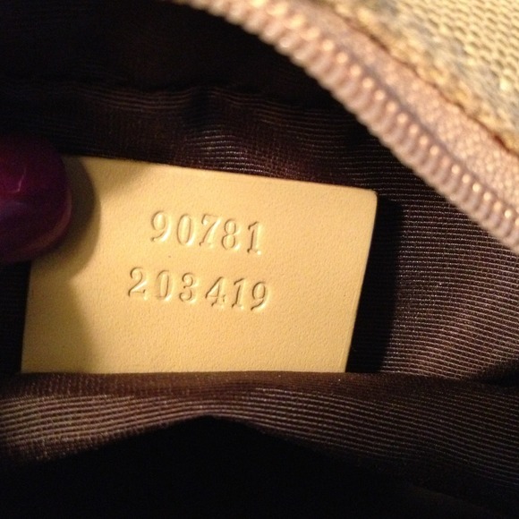 Authentic Gucci Handbag - Picture 4 of 4