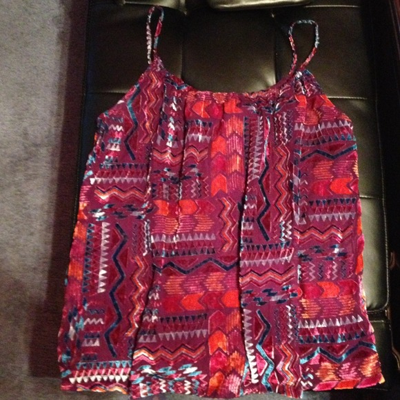 ****SOLD****Super Cute Tucker for Target Tank!!