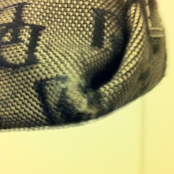 Authentic USED Dooney and Bourke. Small - Picture 3 of 4