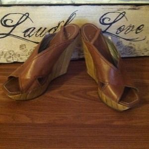 J Simpson brown wedges