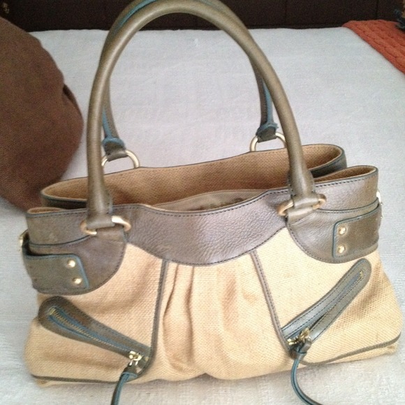DKNY HANDBAG - Picture 1 of 2