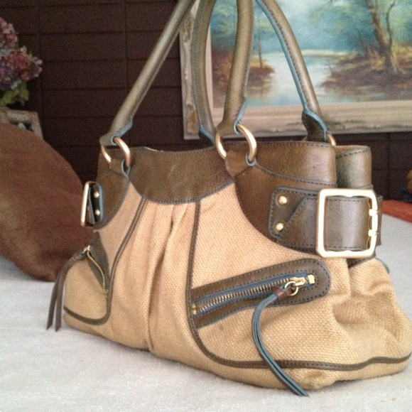 DKNY HANDBAG - Picture 2 of 2