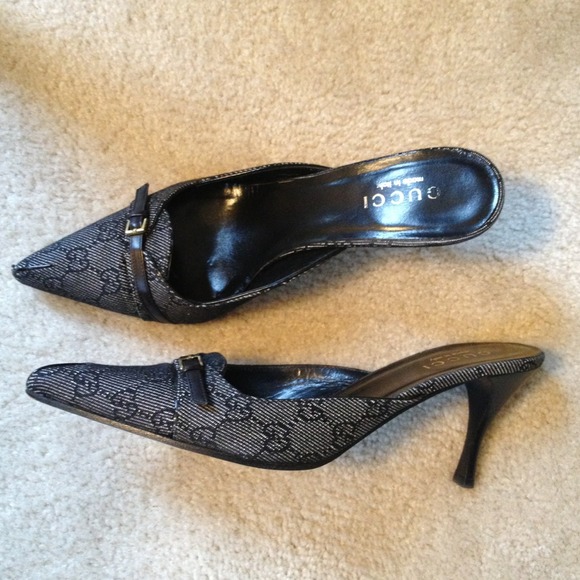 Gucci Heels - Picture 2 of 2