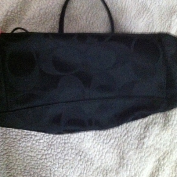 AUTHENTIC Coach purse NEW but no tags! - Picture 4 of 4