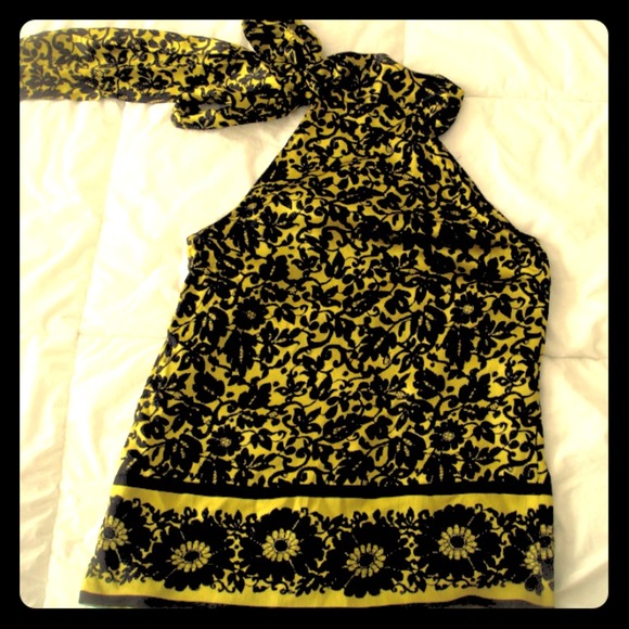 Traded with rl12. DvF 100% silk tie neck blouse.