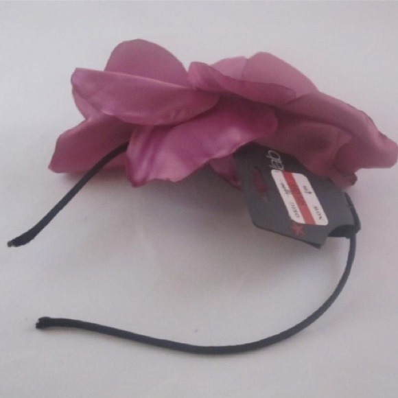 Flower Headband - Picture 2 of 2