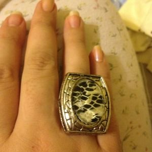 Cocktail ring