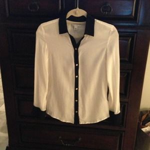 Banana Republic Tops - Banana Republic Contrast Trim Blouse Banana Republic Tops - Banana Republic Contrast Trim Blouse