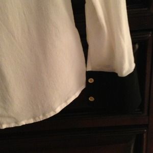 Banana Republic Tops - Banana Republic Contrast Trim Blouse Banana Republic Tops - Banana Republic Contrast Trim Blouse