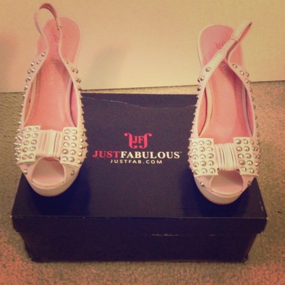 🆕 Makeeda Open-toe blush Spiked bow Sling backs