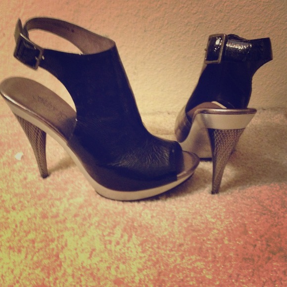 Cathy Jean Brazil Open-toe Ankle wrap nylon heel