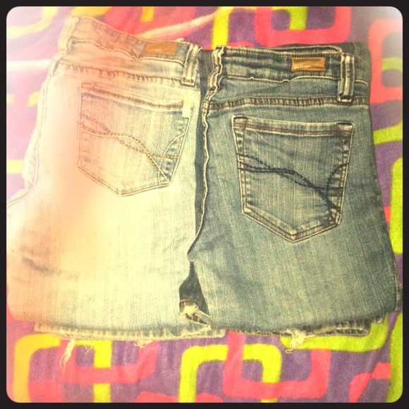SOLD 2 pairs Refuge jeans size 7L