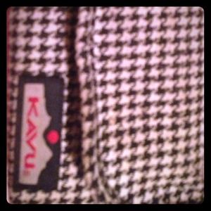 Kavu Houndstooth Wallet