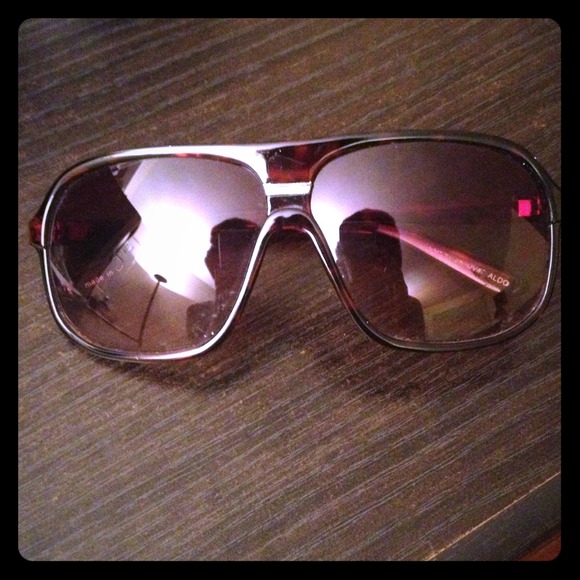 Dark brown Aldo plastic eyeglasses!