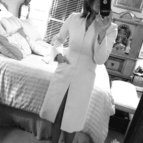 Reduced!⬇Elie Tahari "Parallel" - Picture 2 of 4