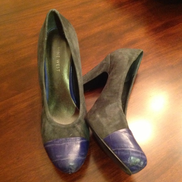 Nine West leather n suede  heels.