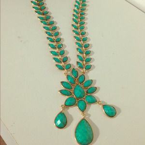 Amrita Singh necklace