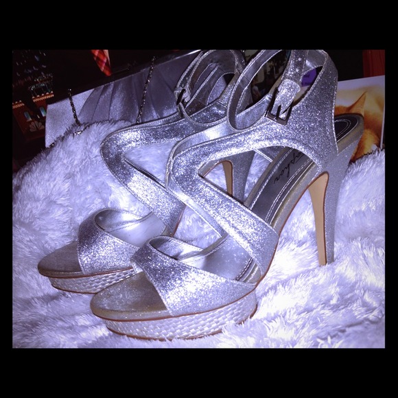 Metaphor shoes