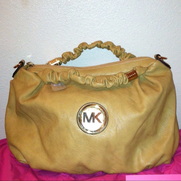 Cream Michael Kors bag SOLD