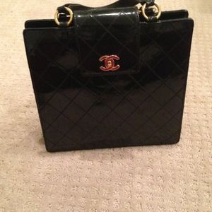 Authentic Chanel Elegant Patent Leather Handbag
