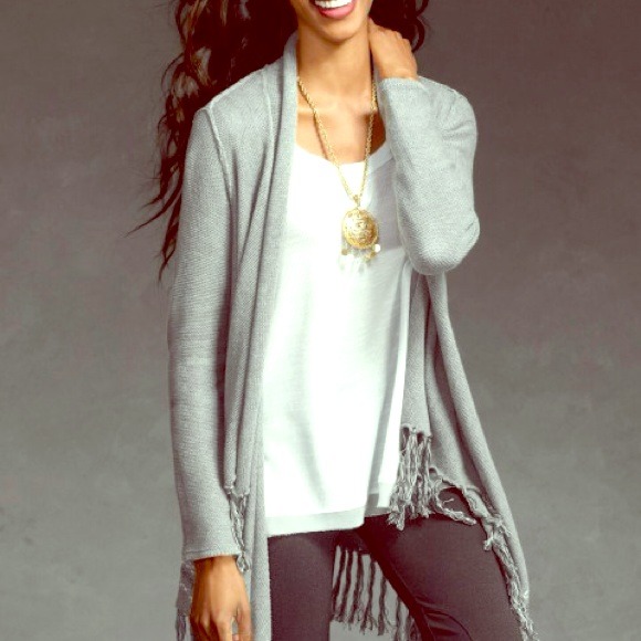 Cute Grey Sweater Wrap w/ Fringe