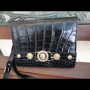 ❌SOLD❌ Vintage black purse