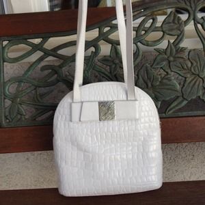 ❌SOLD❌ Vintage white purse
