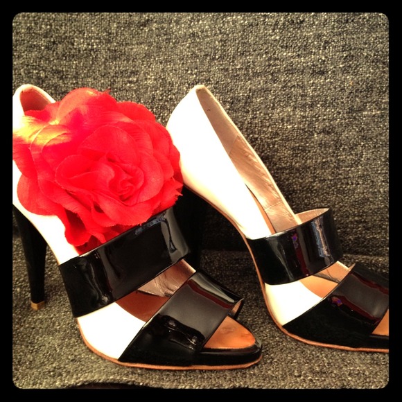 🎈PRICE REDUCTION!🎈GIUSEPPE ZANOTTI HEELS🎈