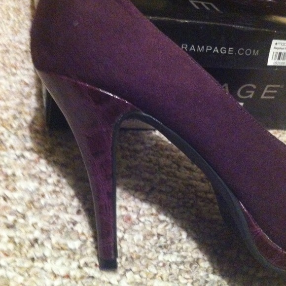 Sold - Picture 2 of 3