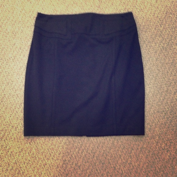 SOLD: High Waisted Express Skirt