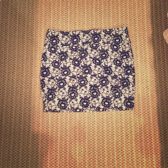 SOLD Black and White Printed Skirt