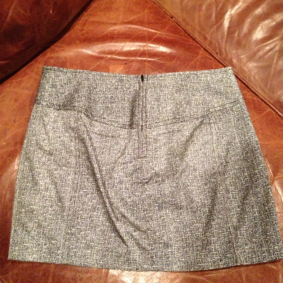 Express Mini Skirt - Picture 2 of 4